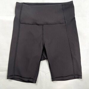 Lululemon Athletic Bike Shorts Inseam- 8” High Rise Size 6 Ribbed Black